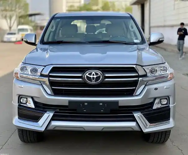 20款丰田兰德酷路泽5700中东版实测报价