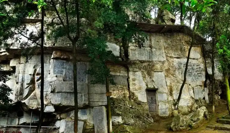 "画图曾识零陵郡,今日方知画不如.""挥毫当得江山助,不到潇 - 抖音