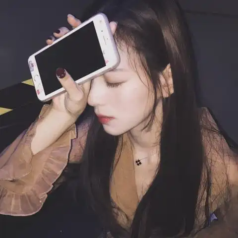 女生快手头像高清图片爱那么浅薄