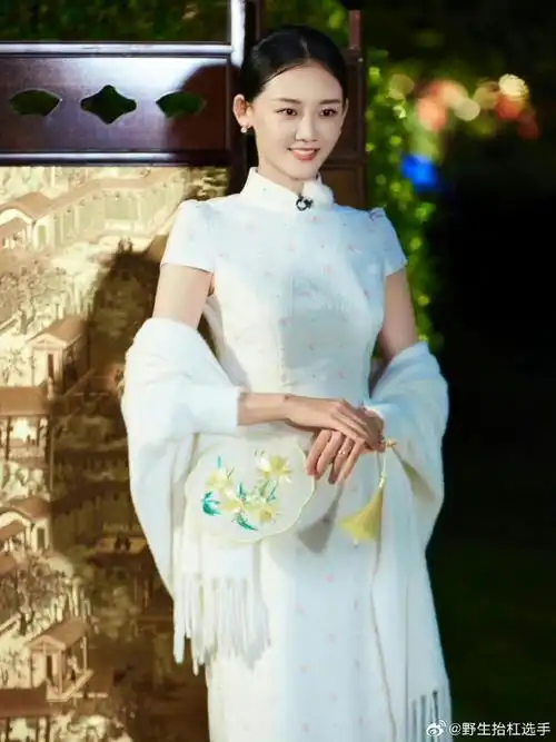 郑恺说自己还没和苗苗拍婚纱照##非诚勿扰