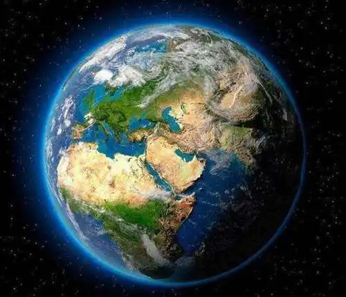 这是43年前人造卫星拍摄到的第一涨地球的全景图,从图中我们可以再