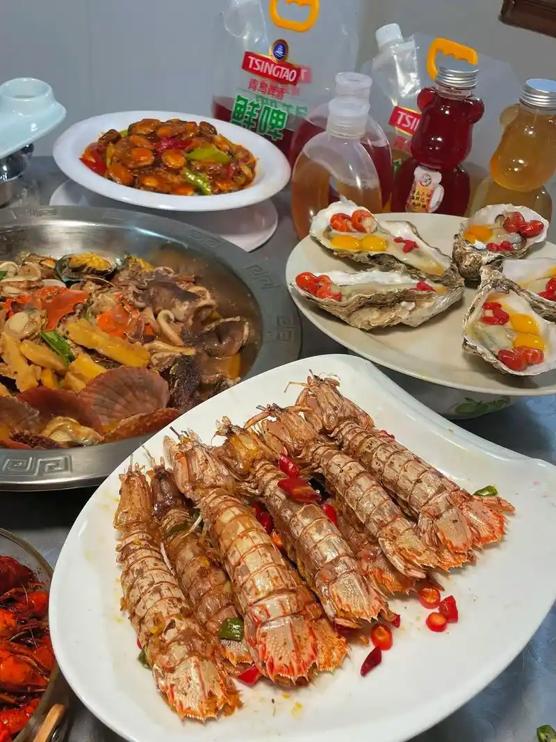 台东好吃的海鲜大排档二姐自创菜品.二姐家海鲜啤酒屋!