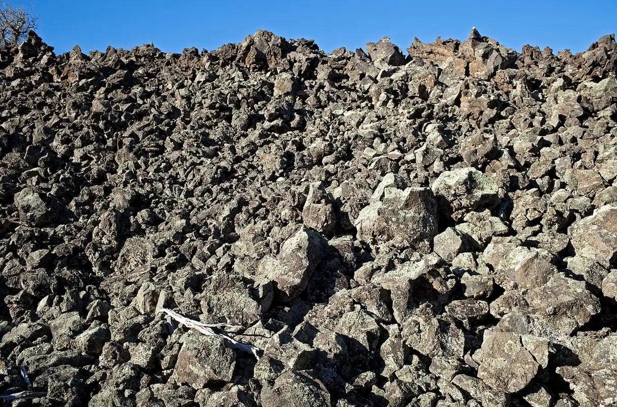 当年武钢辛辛苦苦攒了一百多亿吨的海外矿山,眼看矿石能够自给自琢怂