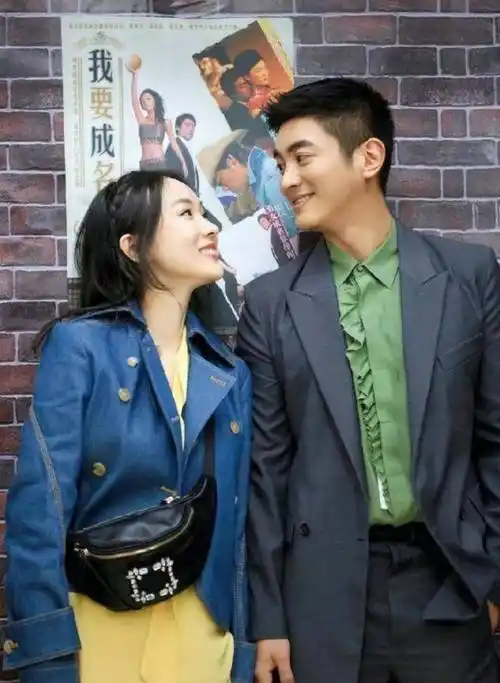 杜江有多爱霍思燕?手机屏保都是霍思燕童年照,太甜了叭!