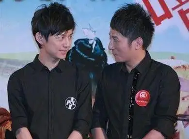 何炅和戴军国外kiss,何炅戴军第三者,本文共(3432字)