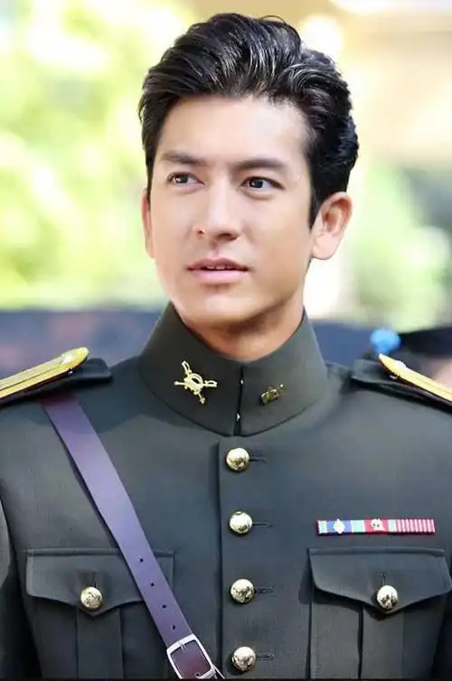 泰国最帅男星杰西达邦