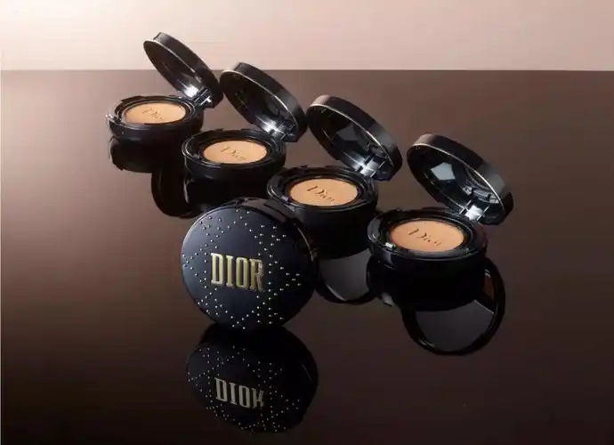 美妆全球首发dior迪奥凝脂恒久气垫高订版