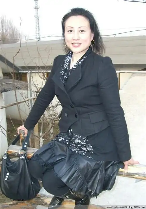 这个年龄虽然比不上年轻那阵,但自己也还算满意 - 徐娘半老 - 徐娘半