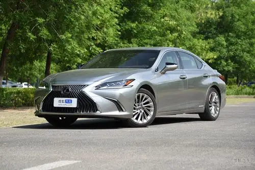 【 雷克萨斯es混动高清图片】_2020款 300h 行政版 _超音速钛银_外观