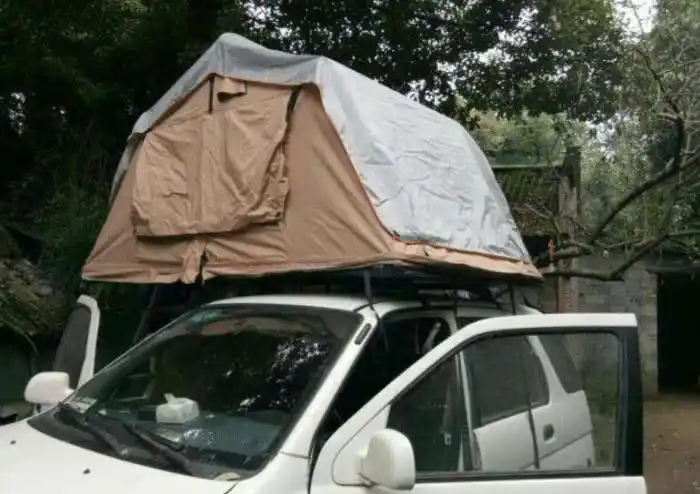 自驾游车上放个帐篷!交警判成违规,车主反驳:那还销售?