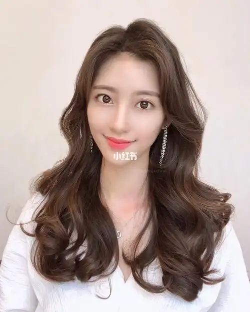 韩式大卷_发型_卷发造型_卷发_烫发_时尚_发型