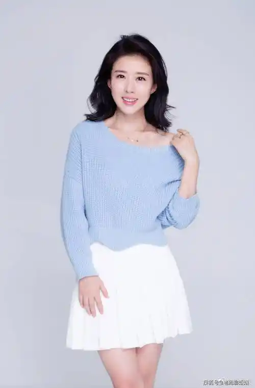 颜丹晨嫦娥姐姐还是那个姐姐