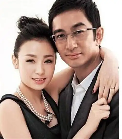 就在他们一起的短短7年的婚姻生活里,石洋子就以各种方式将吴启华积累