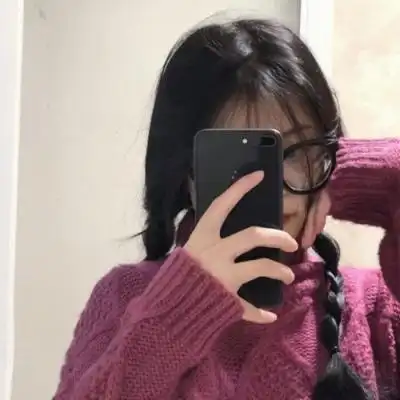 雪梨可爱时尚ins手机挡头对镜自拍女头最近猪肉涨价难怪你硬气了好多