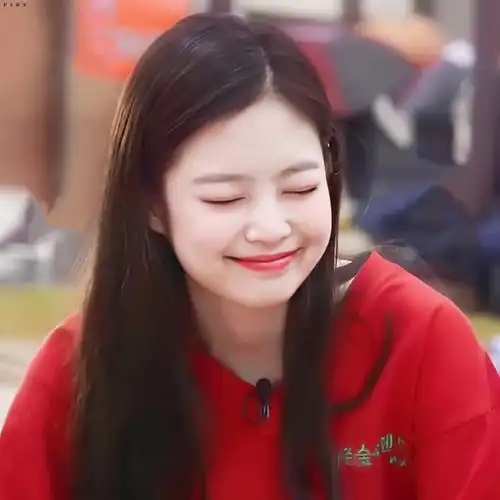 女生头像blackpink妮妮