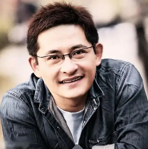 刘欢弟弟写真曝光帅气阳光 似瘦版刘欢进军歌坛(组图)