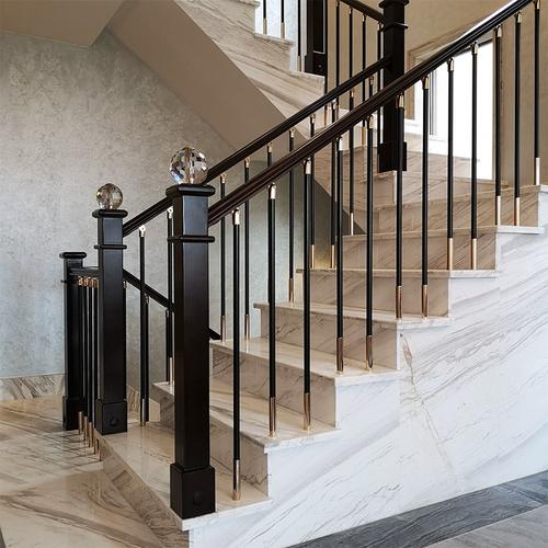 铝艺楼梯栏杆护栏栏杆美式大柱镀金成都厂家包安装红橡扶手踏步板