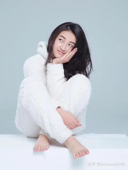 明星生图:张子枫个人资料 - 知乎