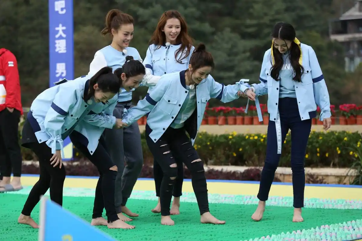 迪丽热巴,李沁,唐艺昕,林志玲,容祖儿,蔡卓妍(阿sa)《跑男第五季》第