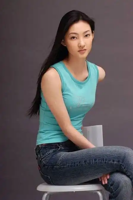 "美男"乔振宇追爱记:"素颜女神"难把握,小8岁王倩一赢在哪?