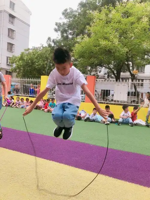 "绳"彩飞扬,跃动精彩——小太阳幼儿园毕业欢腾季之『跳绳比赛』