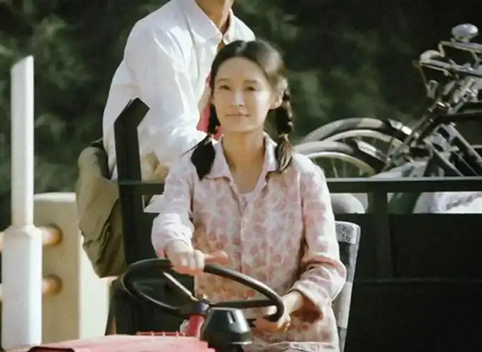 回顾硅胶脸把年代剧害惨了僵硬肿胀审美降级演技再好也白搭