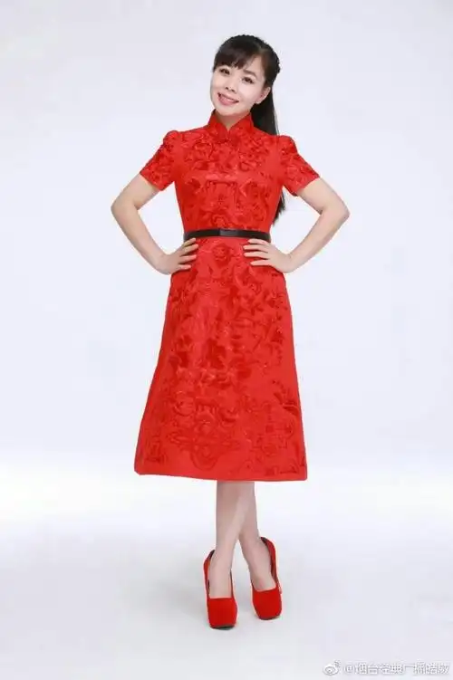 王二妮wangerni 新歌向世界展示陕北民歌的.