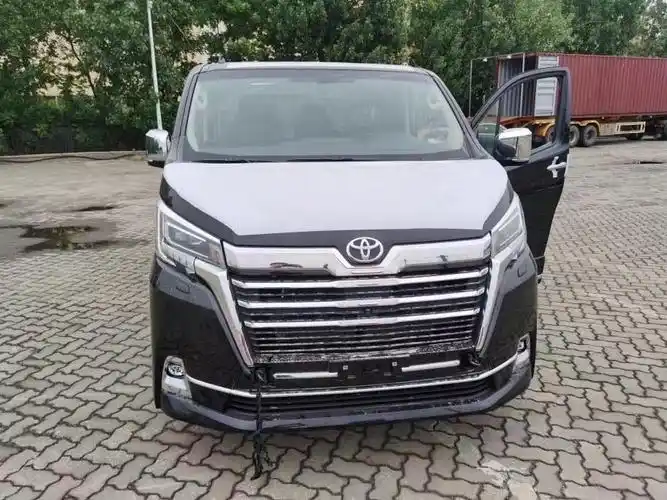 丰田格兰维亚萨尔法28t柴油最新报价行情55万