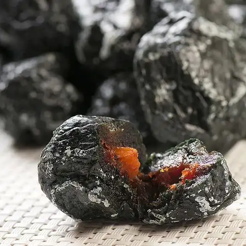 新货大颗粒新疆特产蜜饯酸甜果干特级天山乌梅干250g袋装 2袋包邮