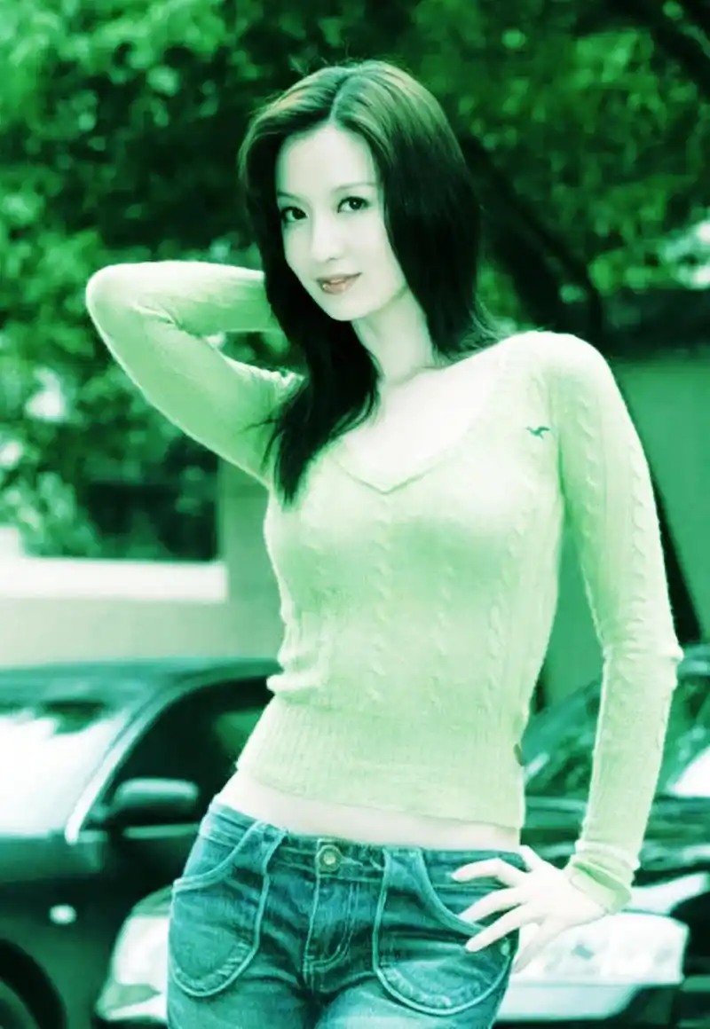 张萌早年照,青春洋溢!