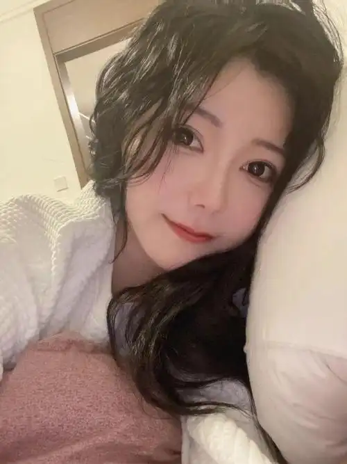 喜闻乐见刘飞儿再成魔幻新闻女主角引水友爆笑锐评