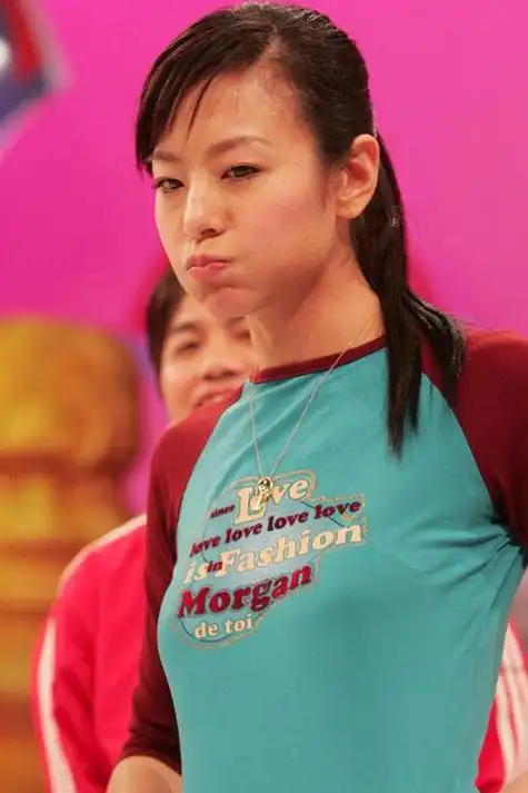 赵学而(中国香港影视女演员)_尚可名片