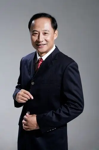 周野芒_明星写真_图集_电影网_1905.com