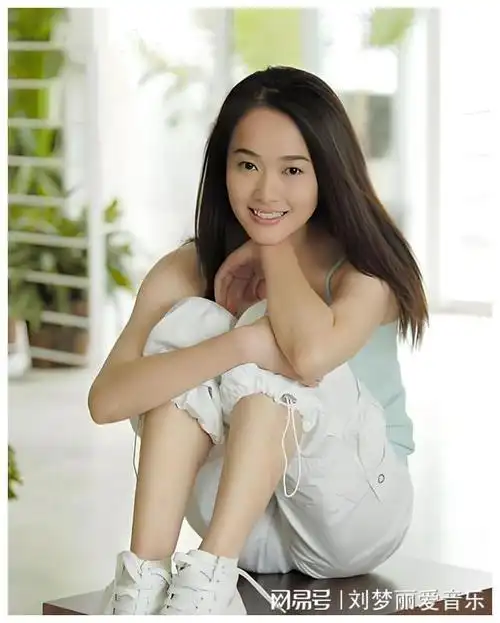 她是孙红雷初恋,被陈道明"同居"多年,嫁百亿富商,如今怎样了|左小青