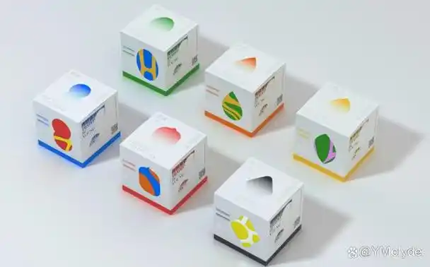 独具特色和局部镂空形状的月饼包装盒