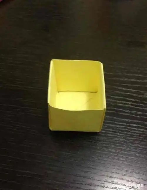 漂亮的小盒子最简单折法
