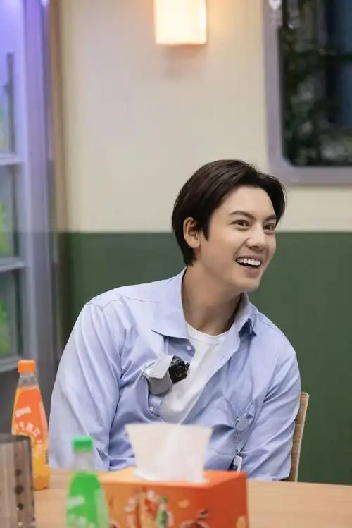 密室大逃脱绝命医院 (下)#陈伟霆 剧照!帅气的小陈医师继 - 抖音