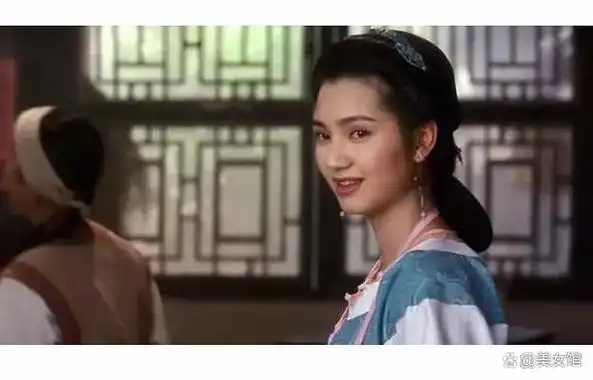 好的电视剧及电影作品包括《新半斤八两》,《魔刀侠情》,《刑警风云》