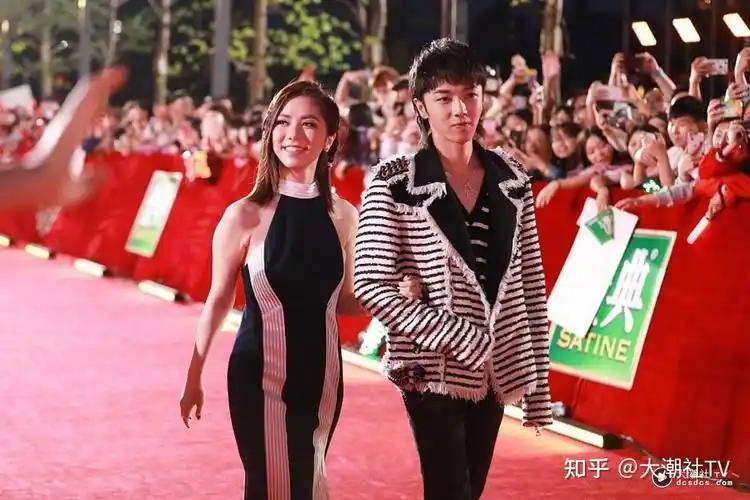 邓紫棋新歌《超能力》歌词似乎在映射昔日的绯闻男友华晨宇