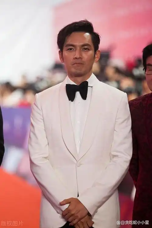 钟汉良的隐婚妻子谢易烨,知名设计师,不老男神背后的贤内助