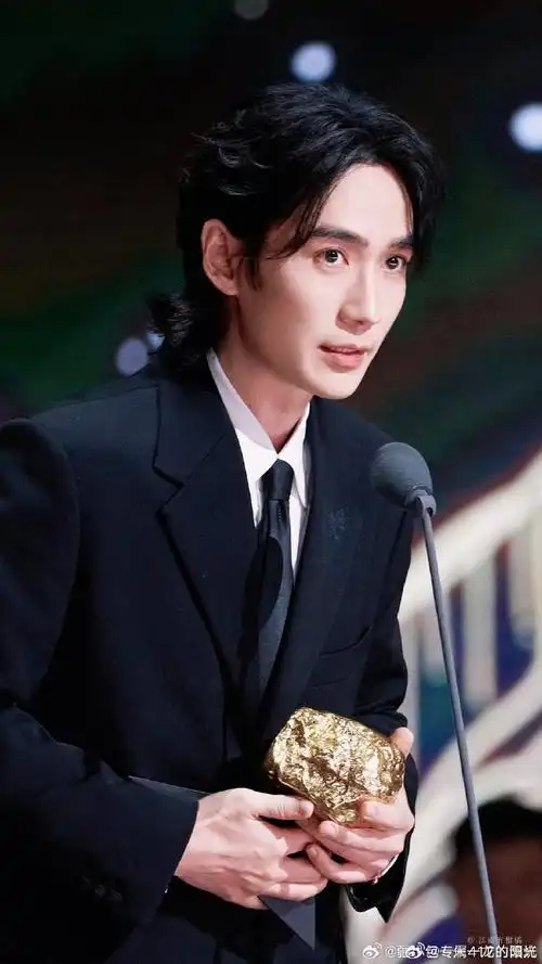 朱一龙##朱一龙2024美好纷至