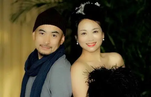 涓子《伊犁河》演绎大爱母亲