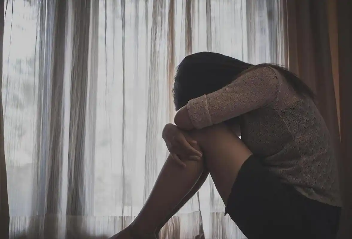 直到我的一次出差,差点毁了我幸福美满的家.