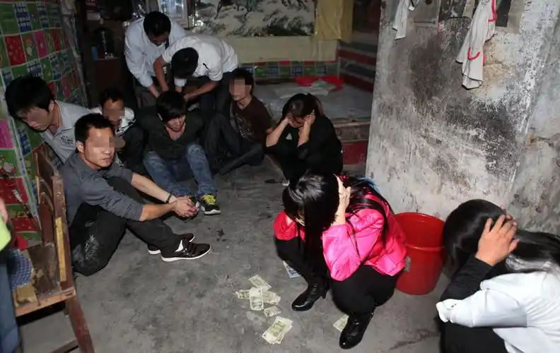 成都市服务行业青年女农民工的社会融合状况调查报告