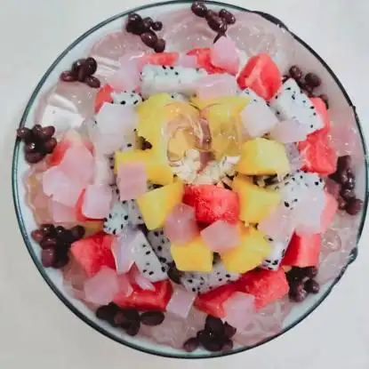 四川特色美食缤纷水果冰粉