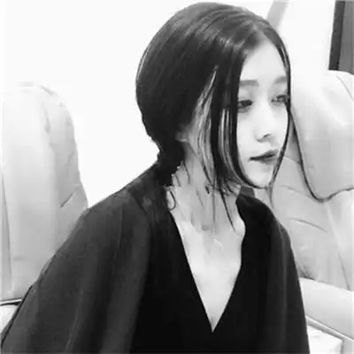女生唯美伤感黑白头像2021 爱可不可以简简单单没有伤