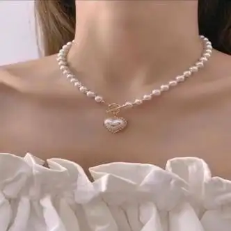 铭闽2022年网红爱心珍珠项链女设计感小众轻奢锁骨链甜美颈链白色