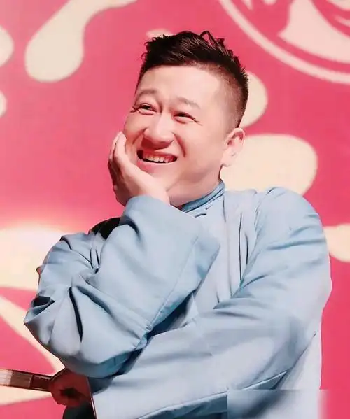 德云社相声演员都红了,可唯独他一直不温不火!