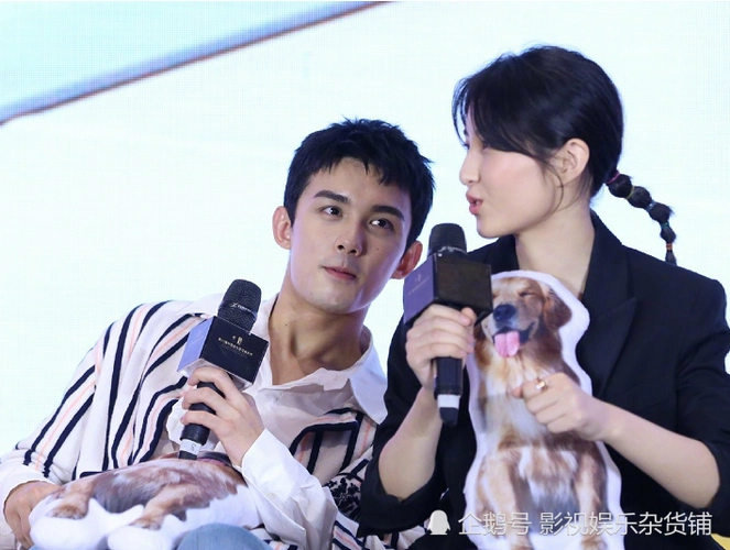 张子枫接受采访,现场吴磊的反应有意思,粉丝表示羡慕了
