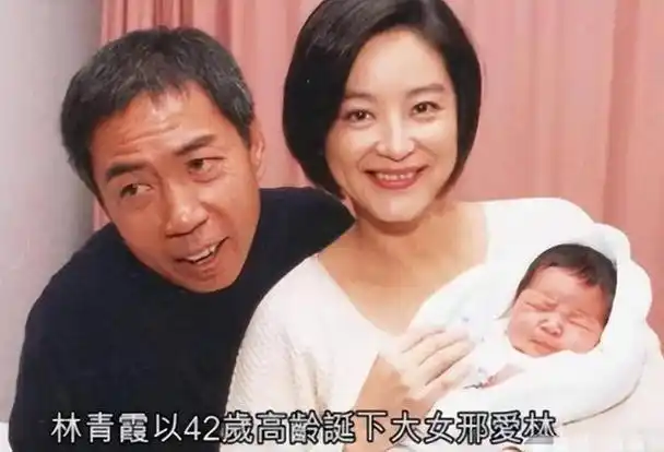 回顾丈夫长得不起眼婚姻幸福的明星夫妻一对比一对过得幸福